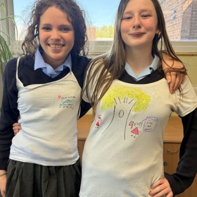 Eva & Charlotte (9F)
